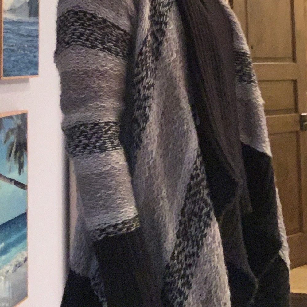 Cardigan - Picture 3 of 3